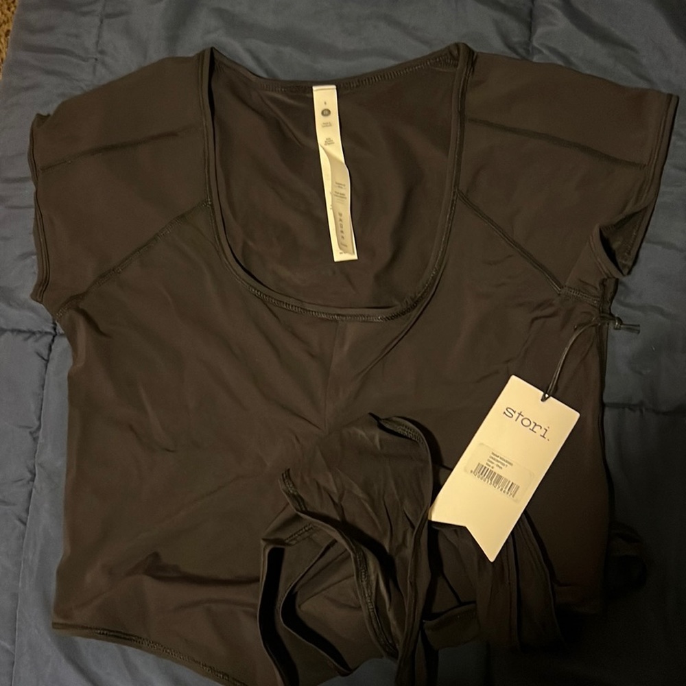 Unscripted tee